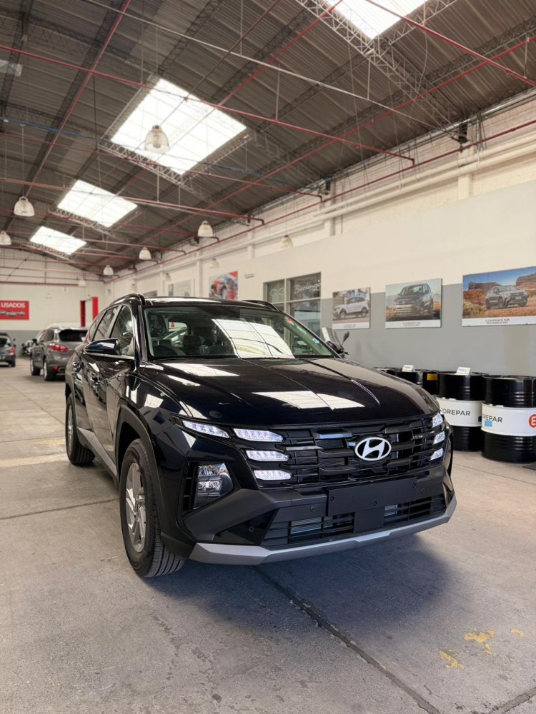 Hyundai TUCSON  2WD 2.0 CRDI AT